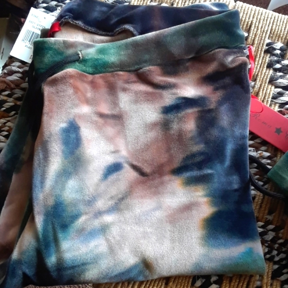 Fashion Velour Sweat Suit